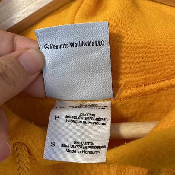 ✨ Charlie Brown hoodie [size SMALL] - Picture 2 of 4